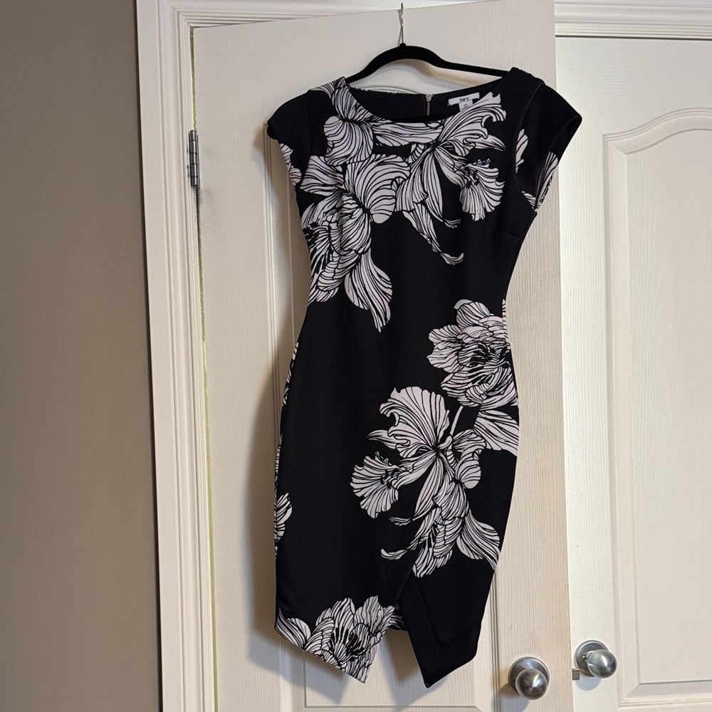 Bar III Black and White Asymmetrical Floral Sheath Dress
